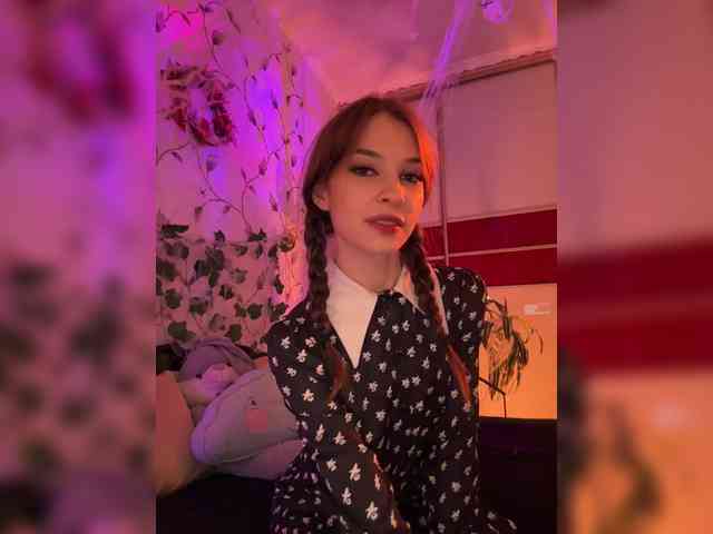 WednesdayFridayAddams webcam