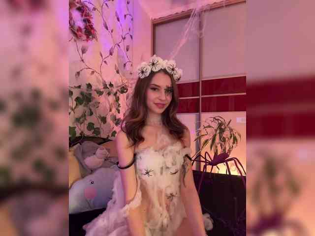 WednesdayFridayAddams webcam