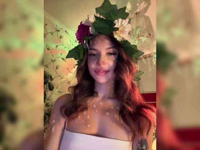 WednesdayFridayAddams webcam