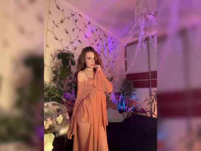 WednesdayFridayAddams webcam