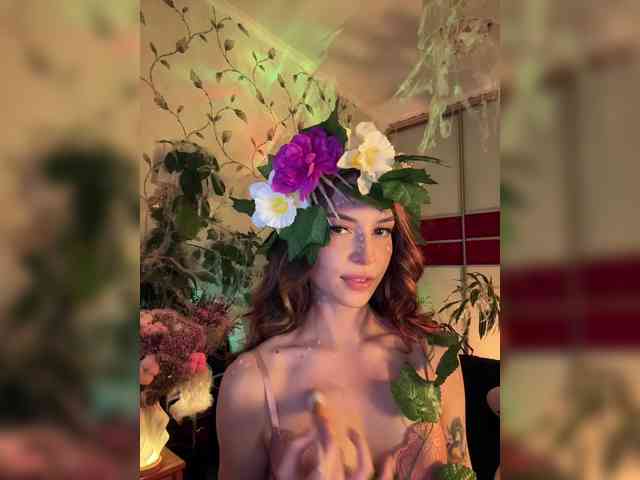 WednesdayFridayAddams webcam