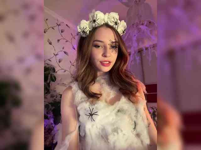 WednesdayFridayAddams webcam