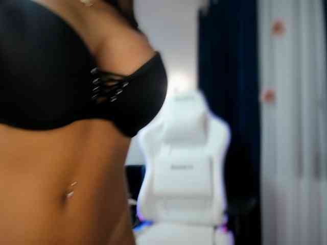 evellineeva1 webcam