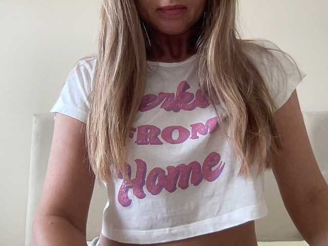 LizaFlower1 webcam