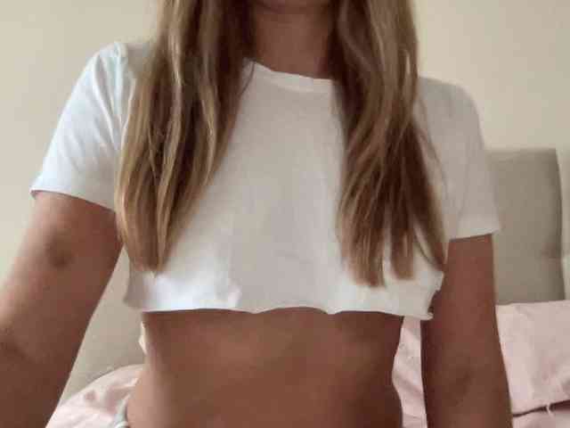 LizaFlower1 webcam