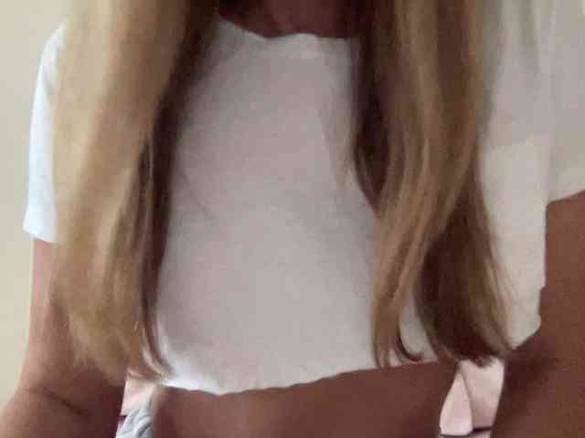 LizaFlower1 webcam