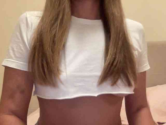LizaFlower1 webcam