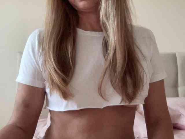 LizaFlower1 webcam