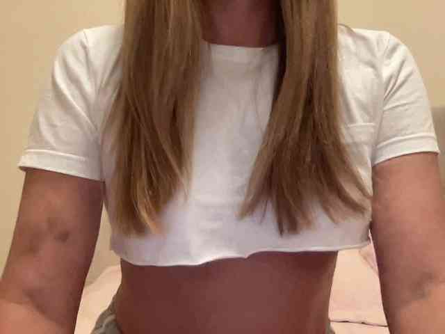 LizaFlower1 webcam