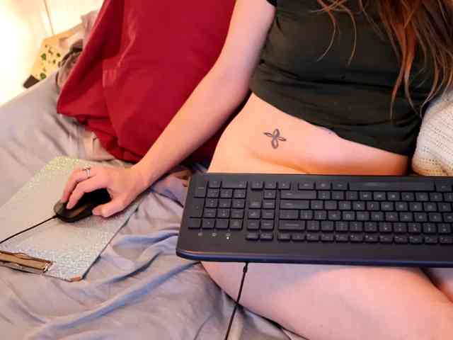 XxpixeyxX webcam