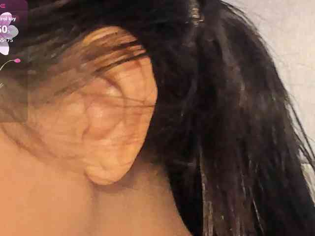 violethilton webcam