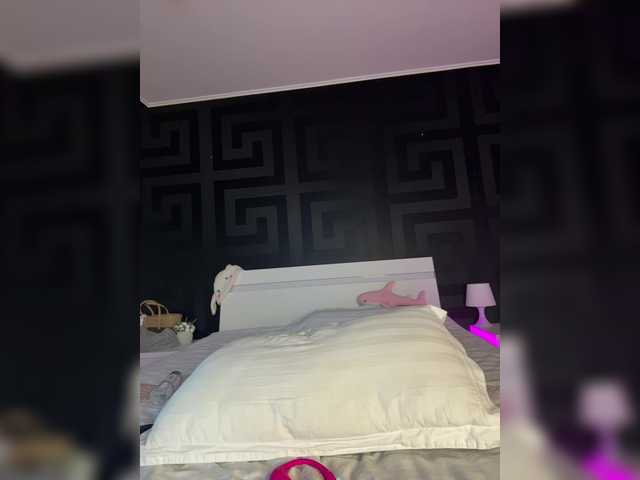 go to chat with -Sara-