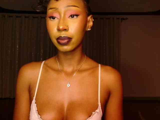 adriana_crystal webcam