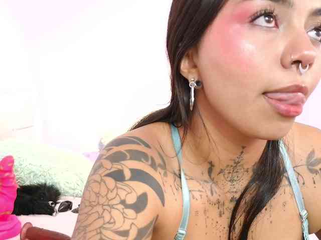 MissSoffiMorel webcam