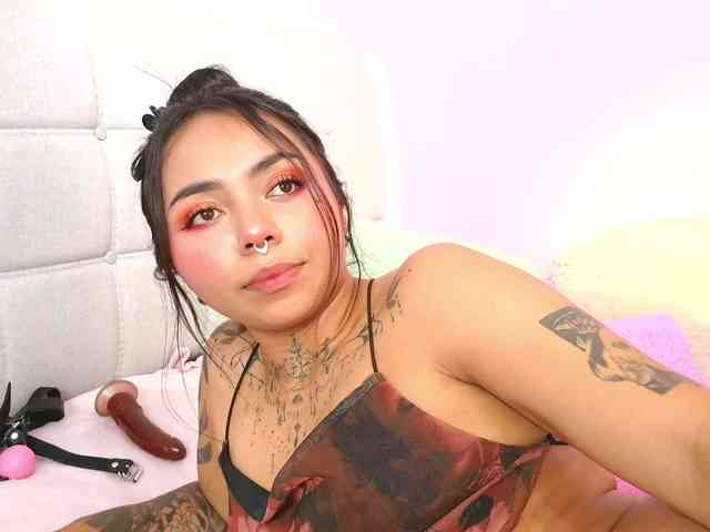 MissSoffiMorel webcam