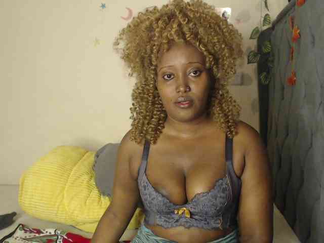Sexxypetite webcam