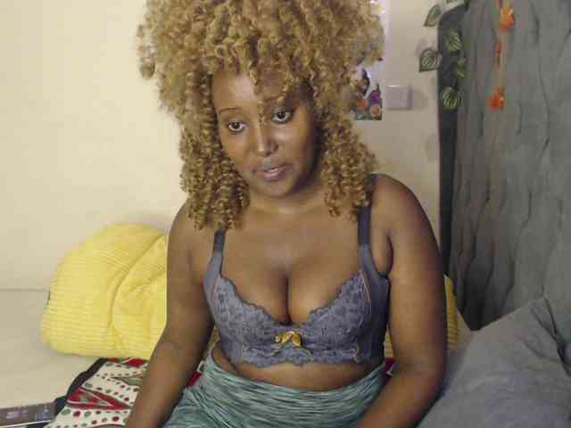 Sexxypetite webcam