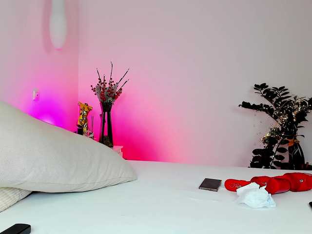 Entra en el chat con el modelo Laranya Laranya