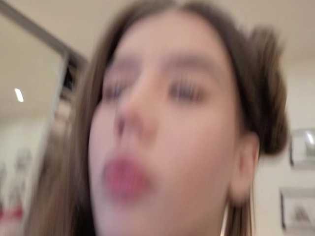 Gratis Live Sexcam mit dolly-ll dolly-ll