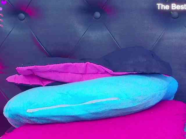 Adriana-55 webcam