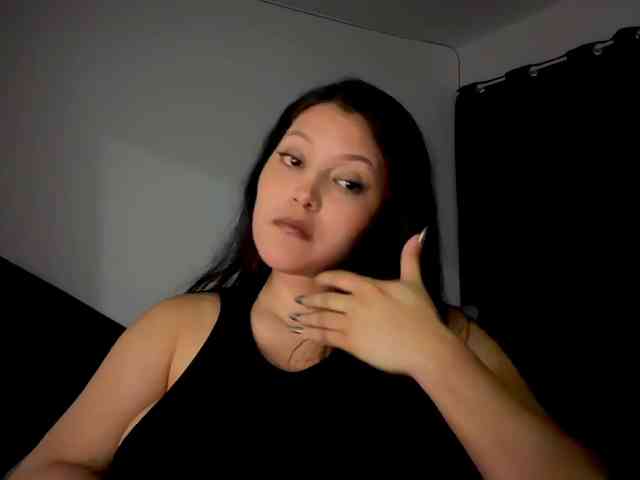 MarcellaGriffin webcam
