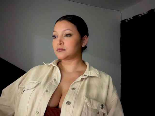 MarcellaGriffin webcam