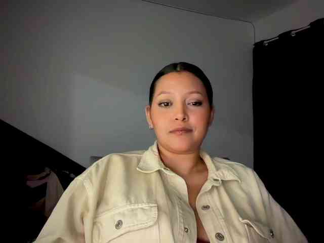 MarcellaGriffin webcam