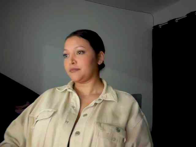 MarcellaGriffin webcam