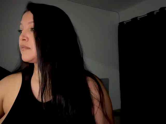 MarcellaGriffin webcam
