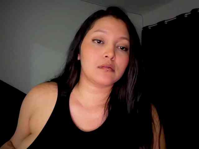 MarcellaGriffin webcam