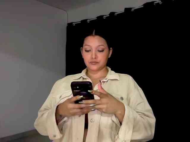MarcellaGriffin webcam