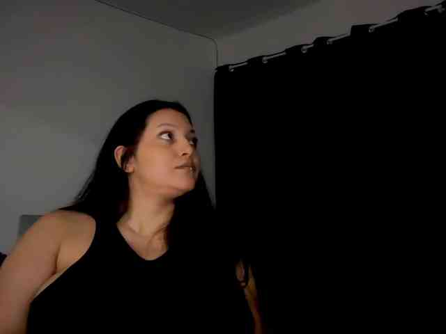 MarcellaGriffin webcam
