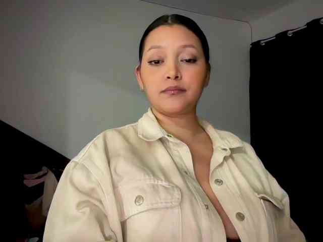 MarcellaGriffin webcam