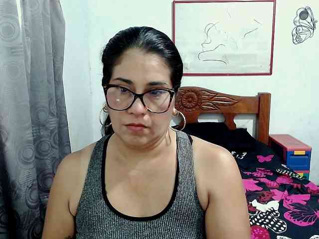 Mistresskloe webcam