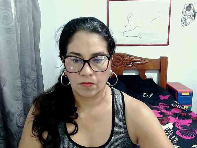 Mistresskloe webcam