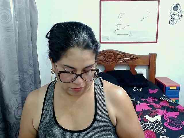 Mistresskloe webcam