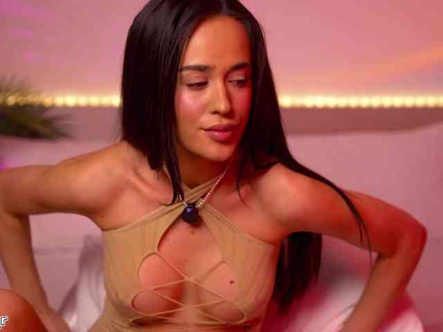 Lexi-Reed webcam