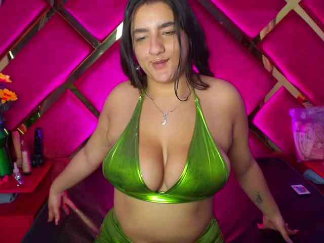 FreyjaNaugthy webcam