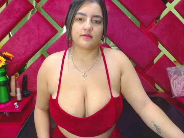 FreyjaNaugthy webcam