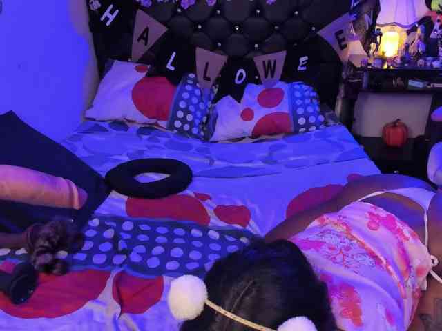 kary-bunny3 webcam