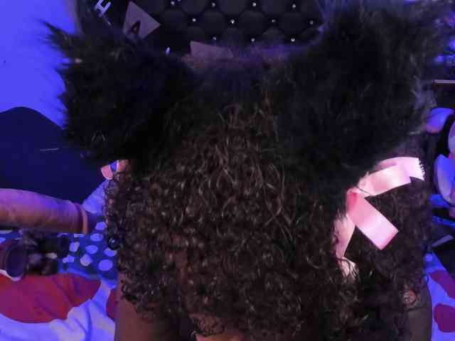 kary-bunny3 webcam
