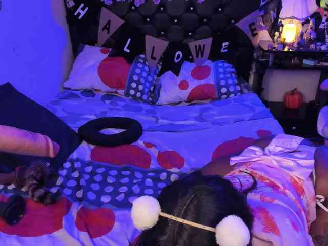 kary-bunny3 webcam