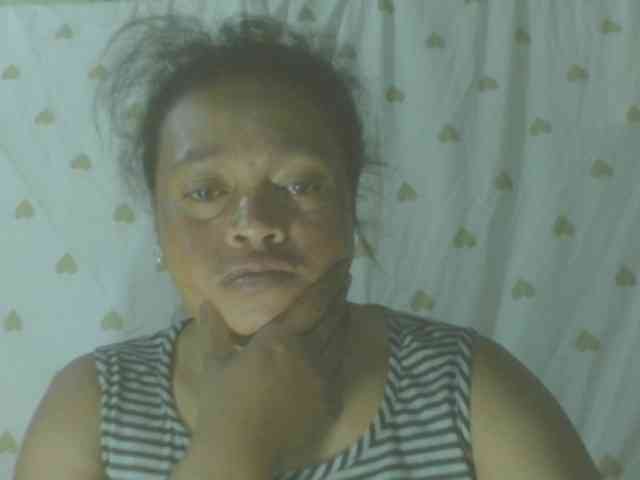 LorahXVane webcam