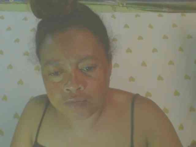 LorahXVane webcam