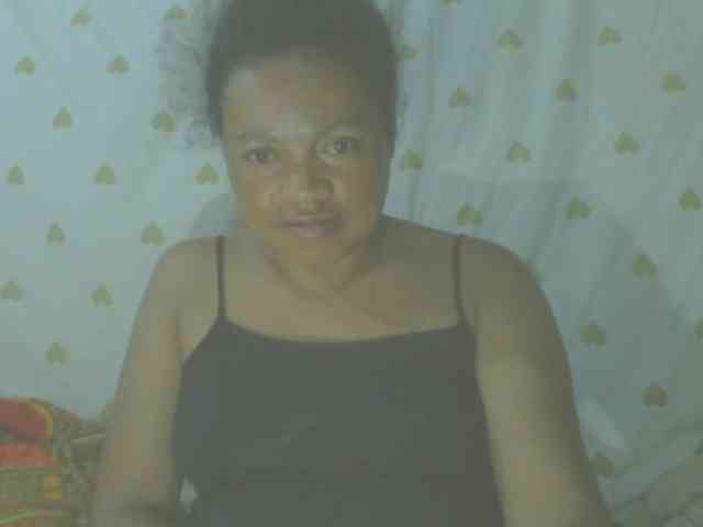 LorahXVane webcam