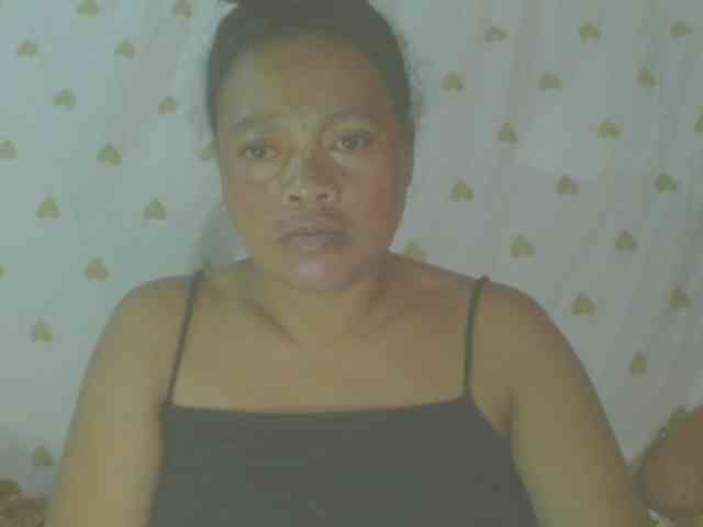 LorahXVane webcam