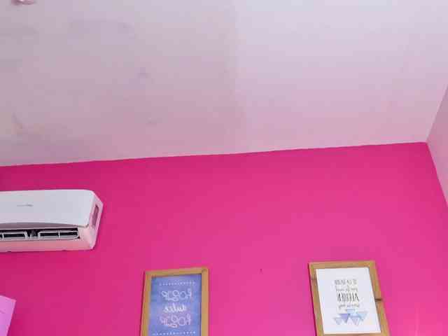 Hornysweetebony webcam