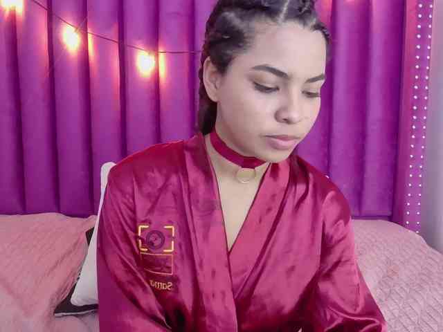 Hornysweetebony webcam