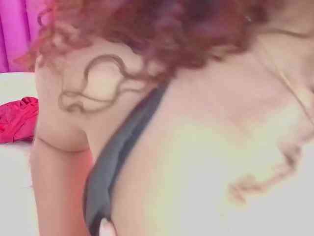 Hornysweetebony webcam