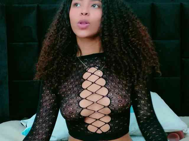 Hornysweetebony webcam